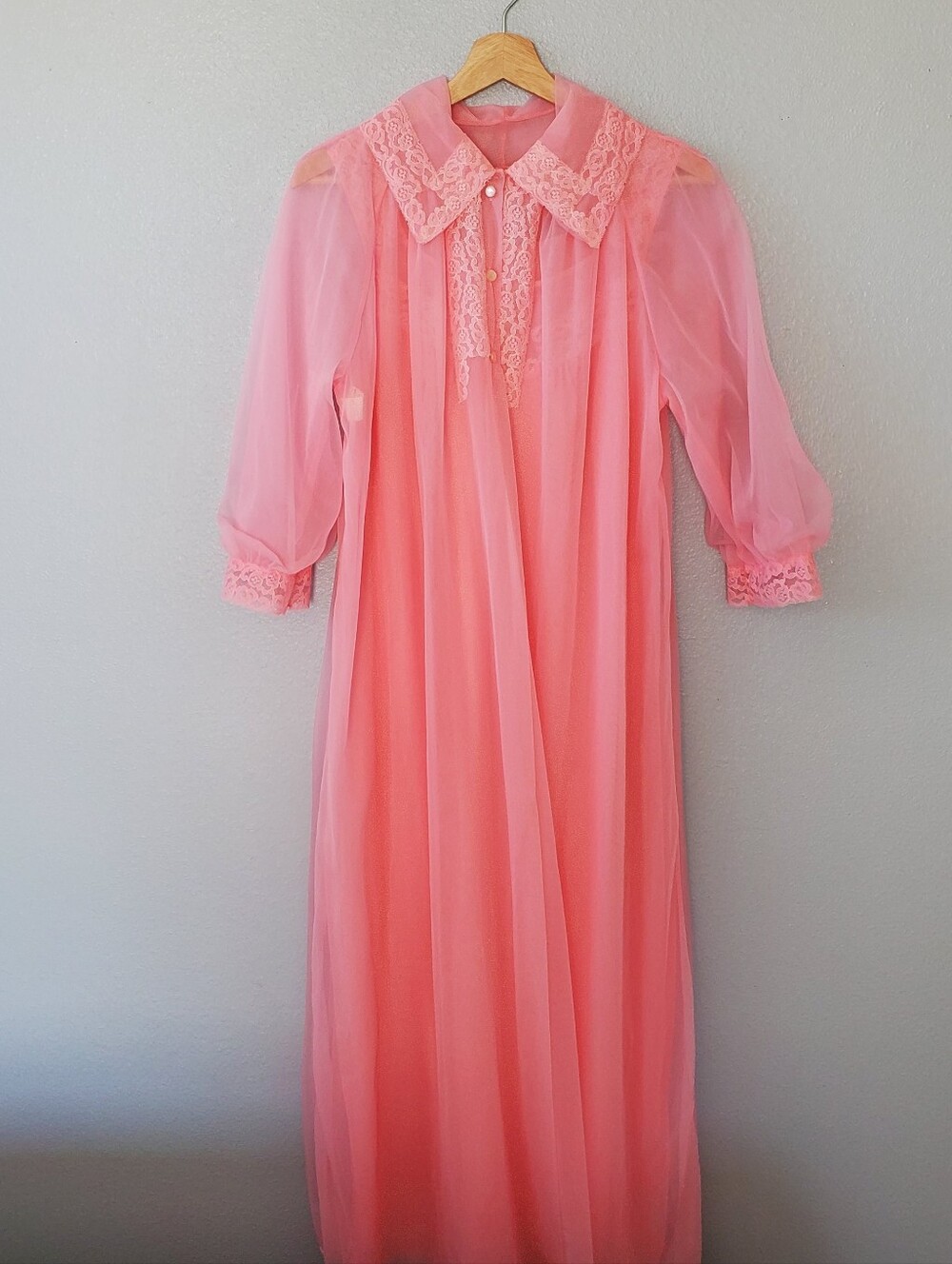 Elegant Pink Women's Nightgown